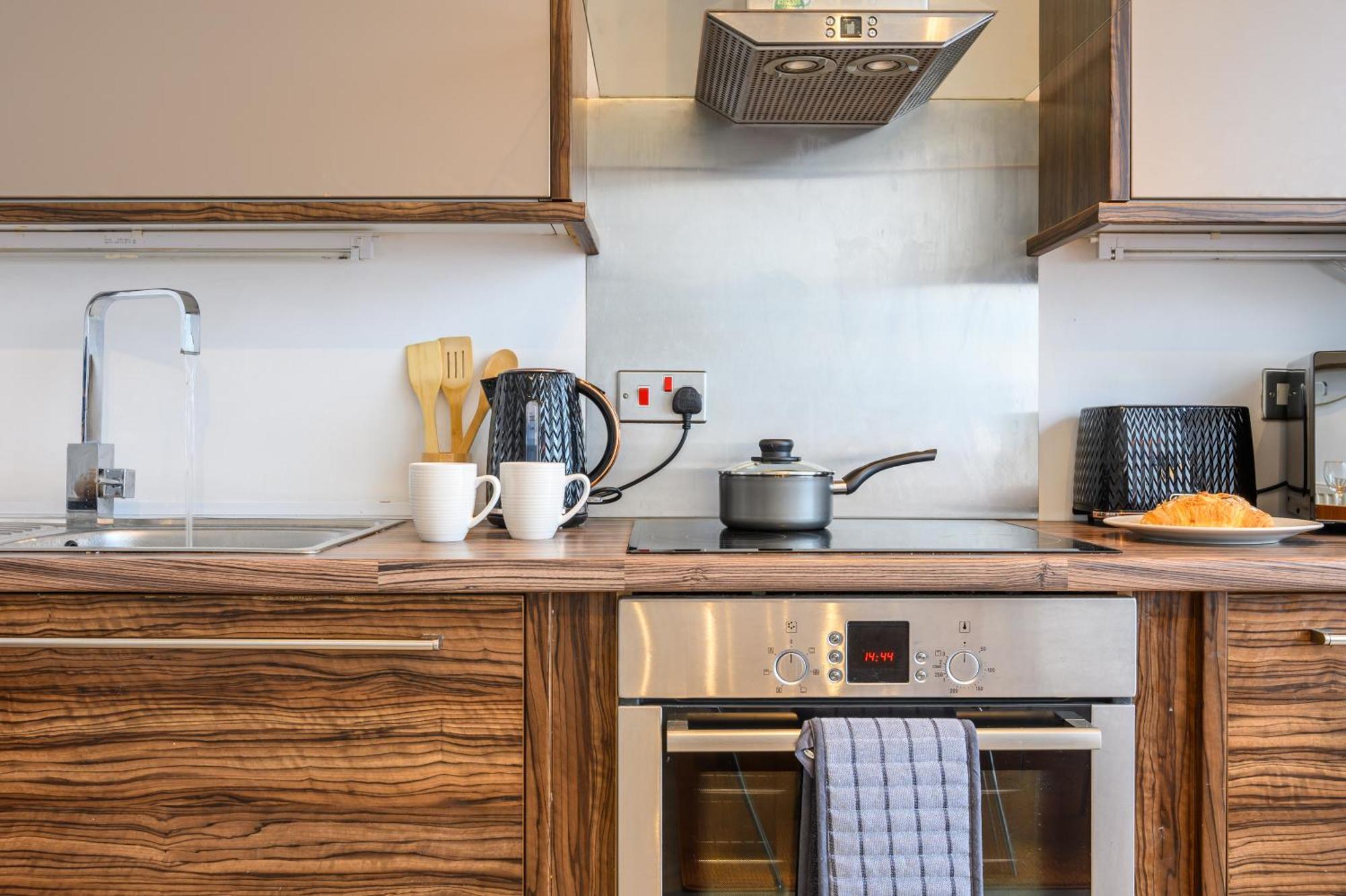 Llandaff Lofts By Ty Sa - 2 Bed With Terrace - Wifi Lejlighed Cardiff Eksteriør billede